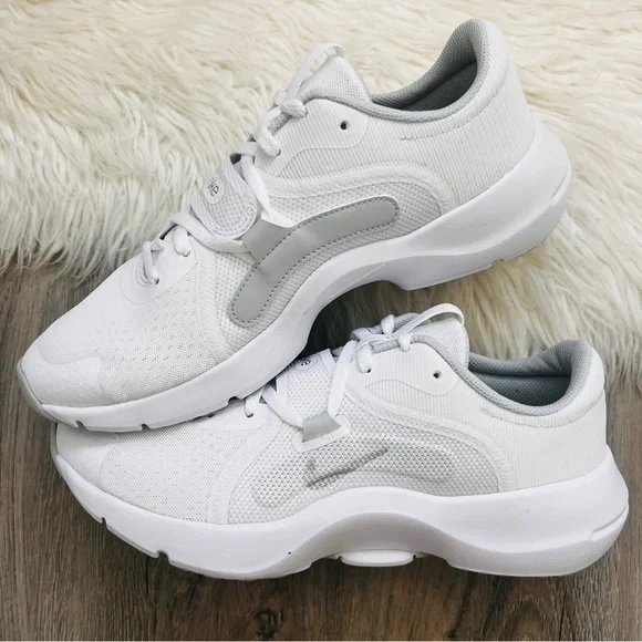 NWT Nike In-Season TR 13 Women’s Shoes - Picture 3 of 8
